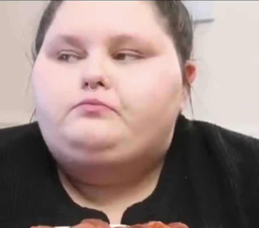 700758