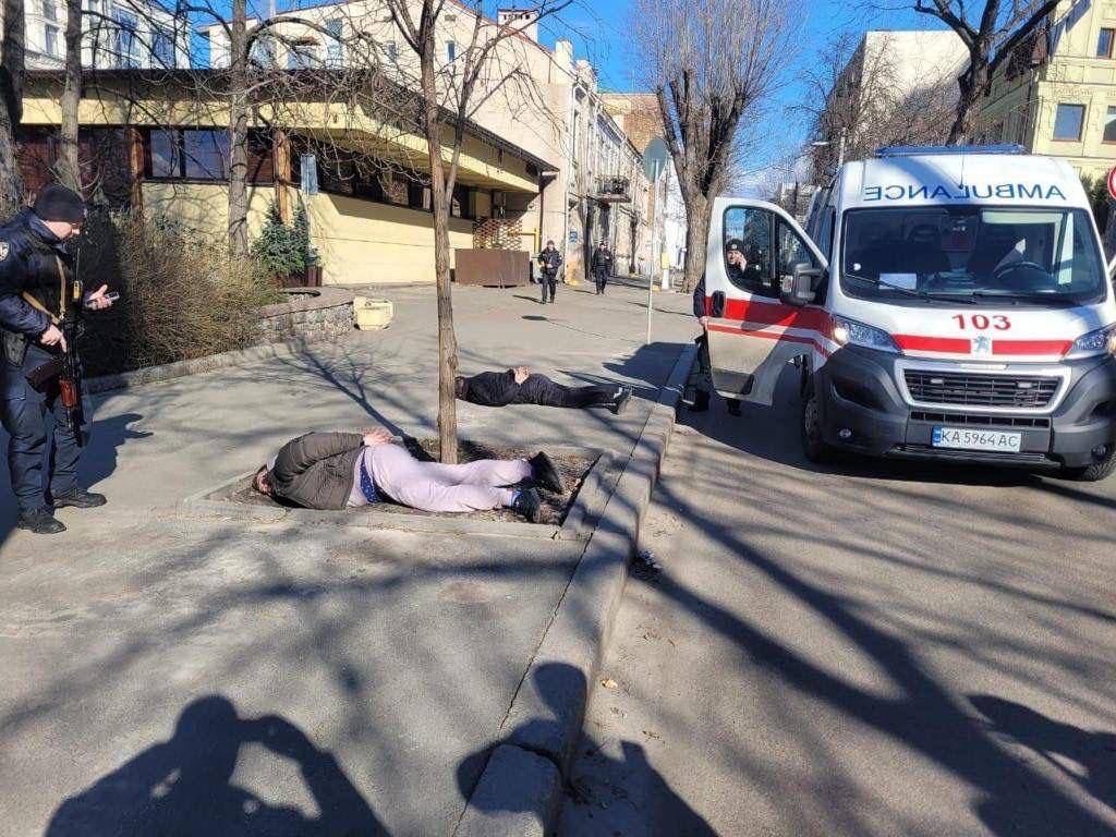 ambu.jpg