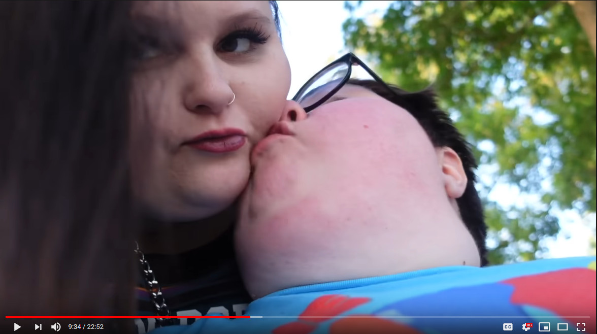 kissy-kissy-png.1611874